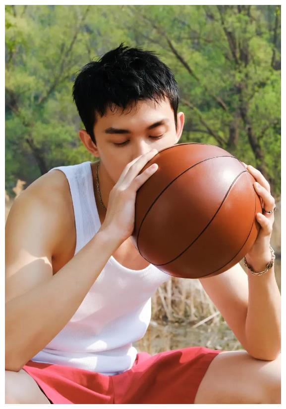 杨幂身穿迷你小皮裙|《汉服》爱奇艺