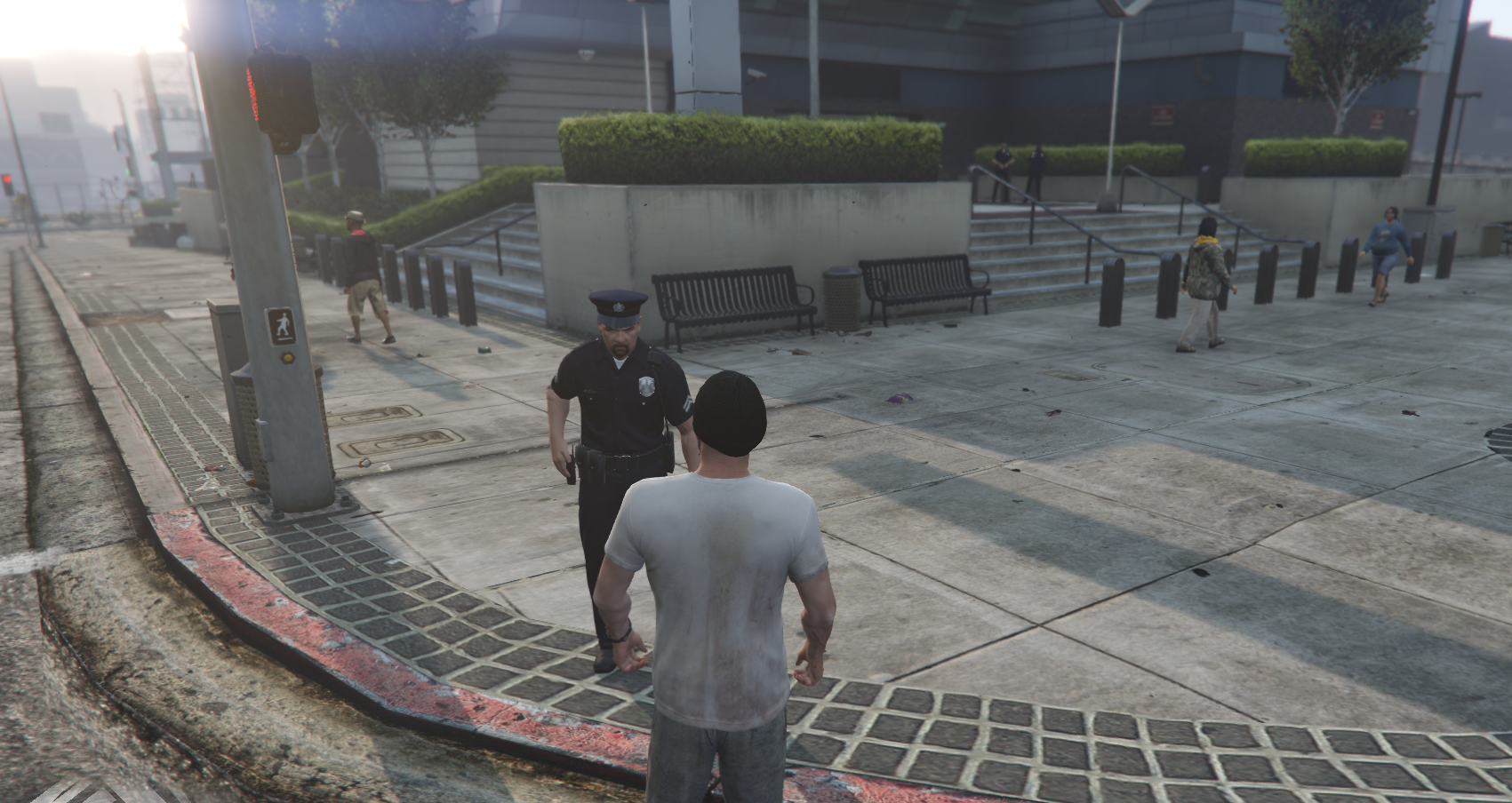 gta5按哪个键与警察交流,怎么跟警察说话