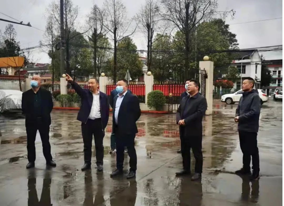 县委常委,副县长何天华调研洋县人民法院基层法庭"两化"建设工作