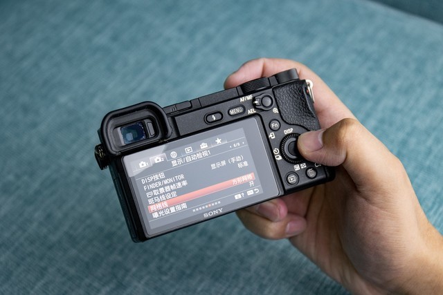 专业为王 尼康z50和索尼a6400如何抉择