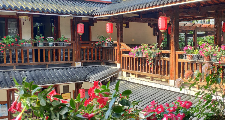 农家乐小老板章家原型