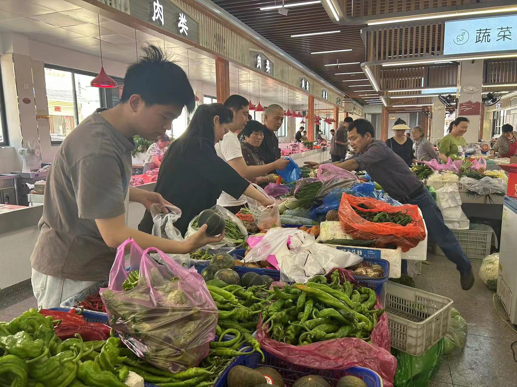 安徽肥西 菜市场提档升级 菜篮子拎得更舒心