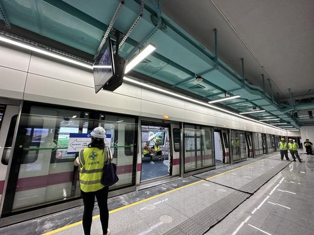 开通在望!深圳地铁8号线二期成功热滑