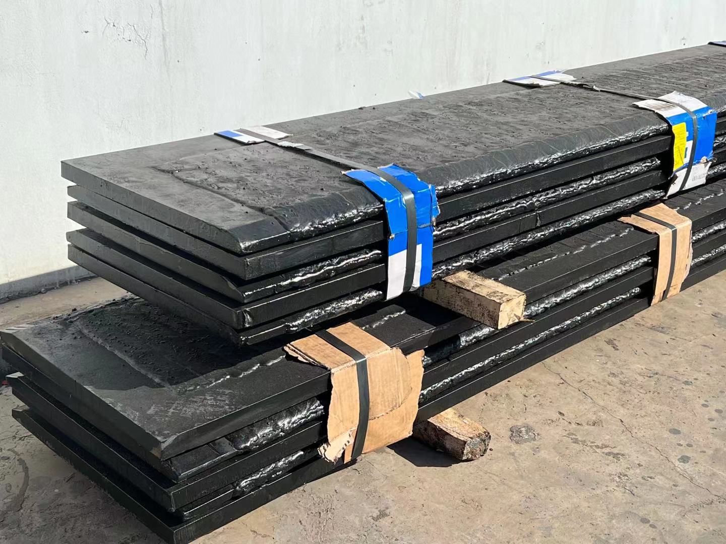 堆焊耐磨板的四大优点,可有效降低成本,你知道吗?