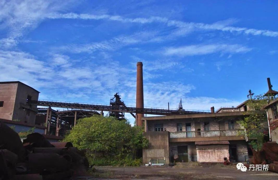钢铁厂图片