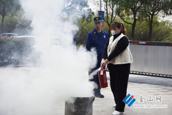 丁卯街道举办实体书店消防安全培训