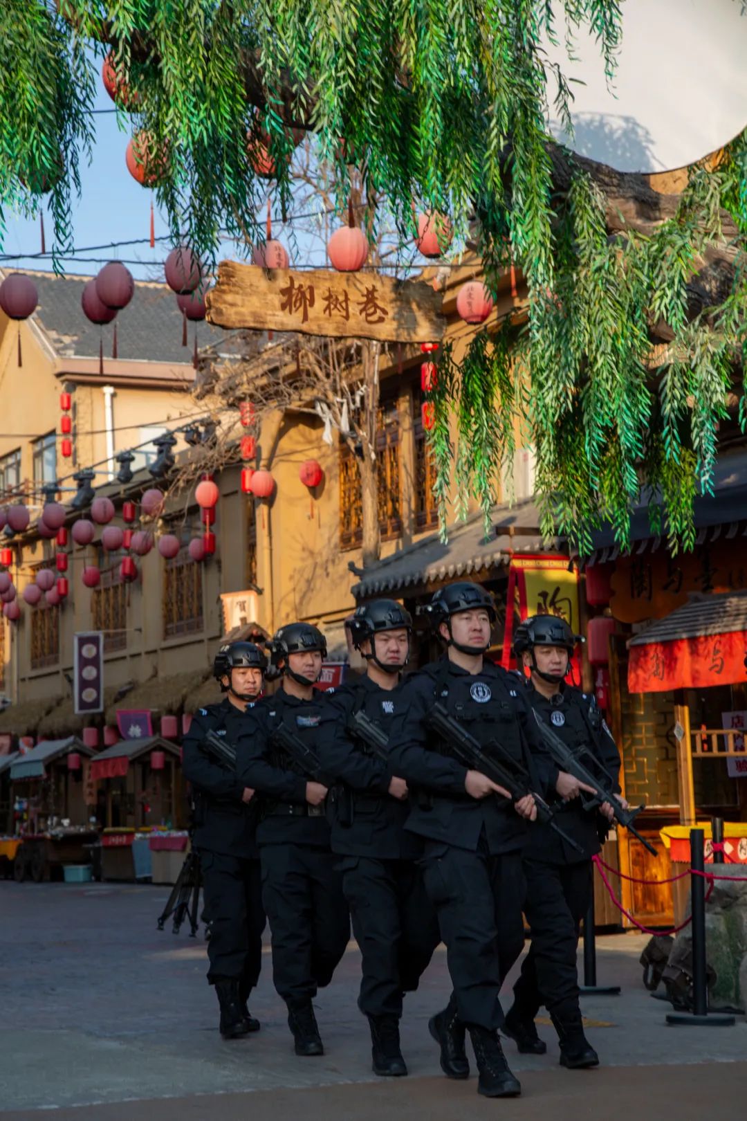 节日我在岗丨西夏公安:持续加强春节巡逻防控力度 全力守护万家平安