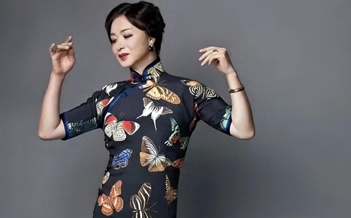 金星被问:做完变性手术后,和女人一起洗澡,会不会动心?