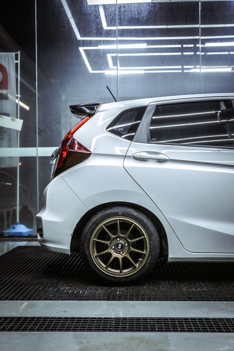 飞度轮毂可以进行16寸和17寸的改装