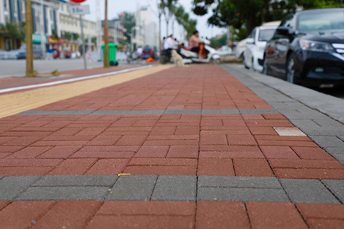 常见的透水砖和路面砖有什么区别?