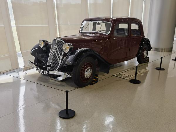 雪铁龙traction avant