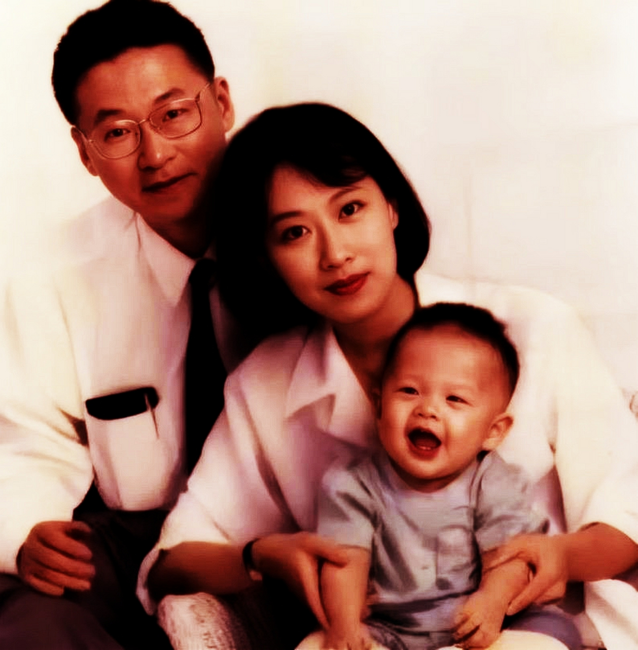 李敖,1992 1992年,李敖与妻子王小屯父子的合影.