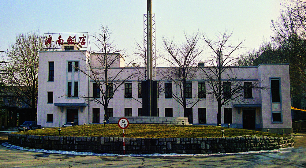 春风吻上我的脸温故