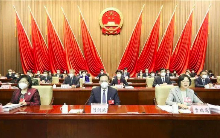 安然纳米集团副董事长梁浩代表出席威海市十八届人大三次会