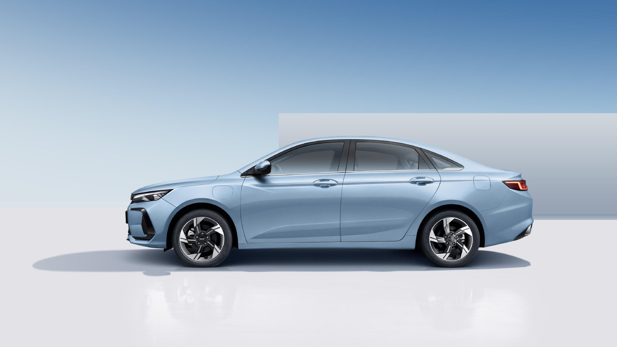 吉利帝豪l hip龙腾版混动轿车上市 8.98万元起售