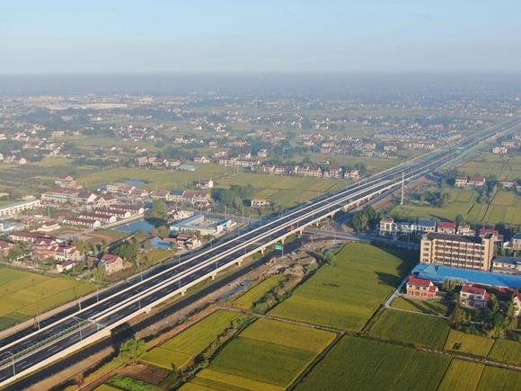 通皋大道一期工程主线通车江苏如皋实现快速路网融入苏南