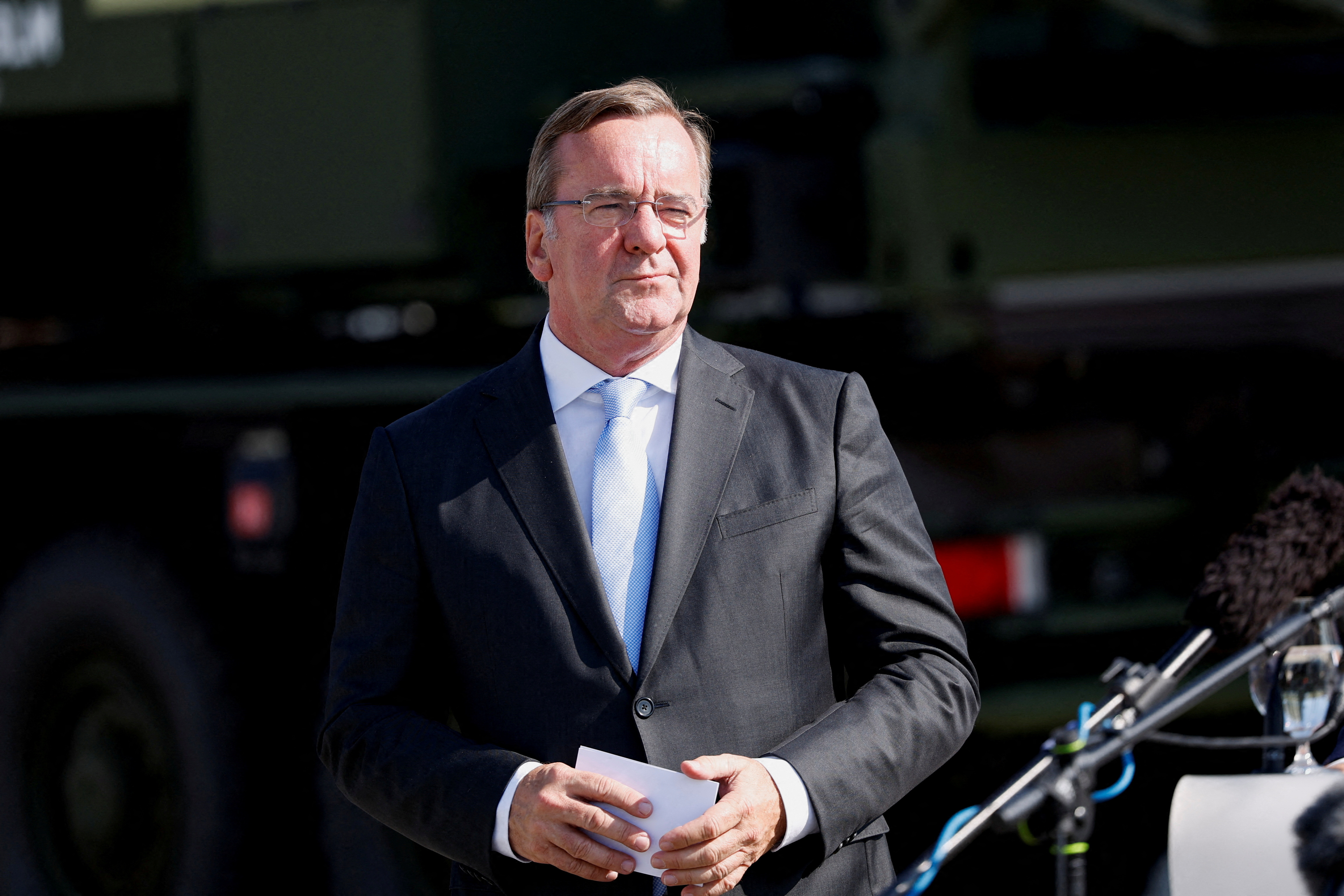 德国防长:阳了,不去了