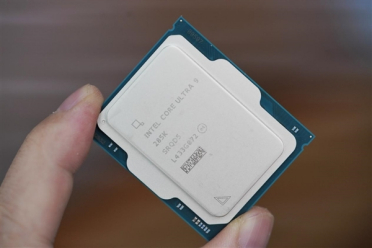 Intel酷睿Ultra 9 285K性能稳步前行：Linux平台6个月提升6%