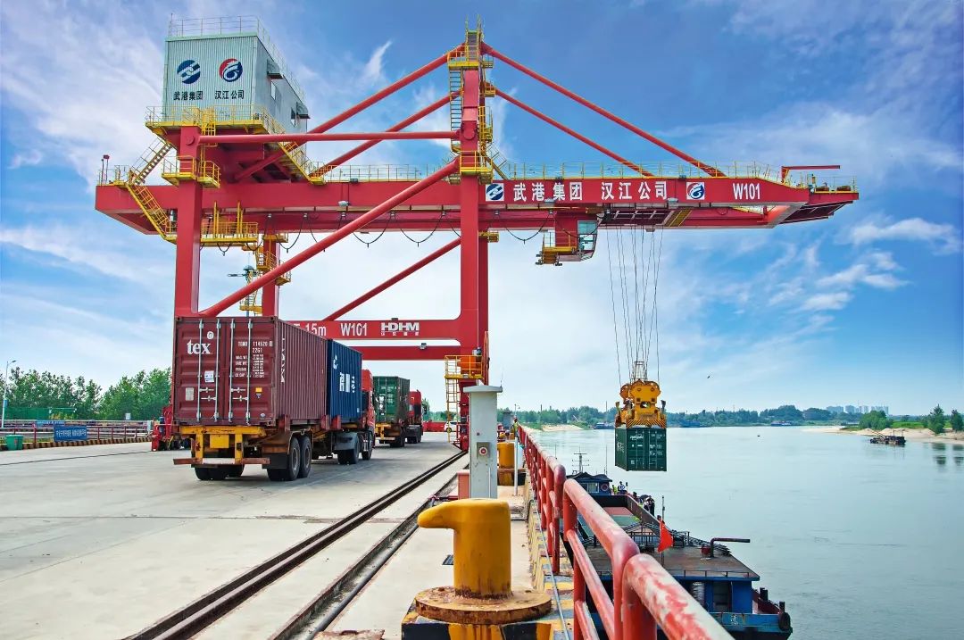 武汉港2020年集装箱吞吐量创历史新高