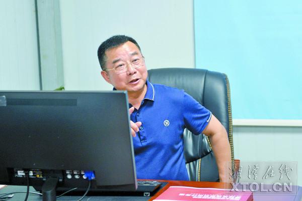 湘潭大学附属实验学校校长罗烈 初心如磐再出发