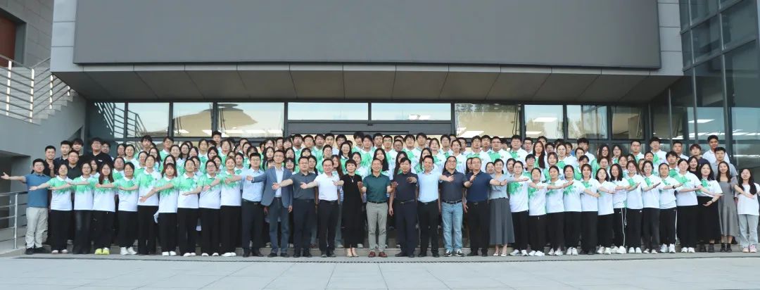 情况校团委副书记胡代欣主持会议闫祖书对赛事筹备工作提出四点要求