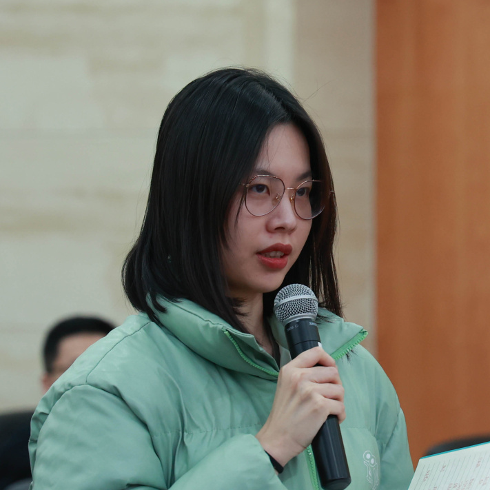 省法院相关部门负责人就关于充分发挥司法审判职能深化