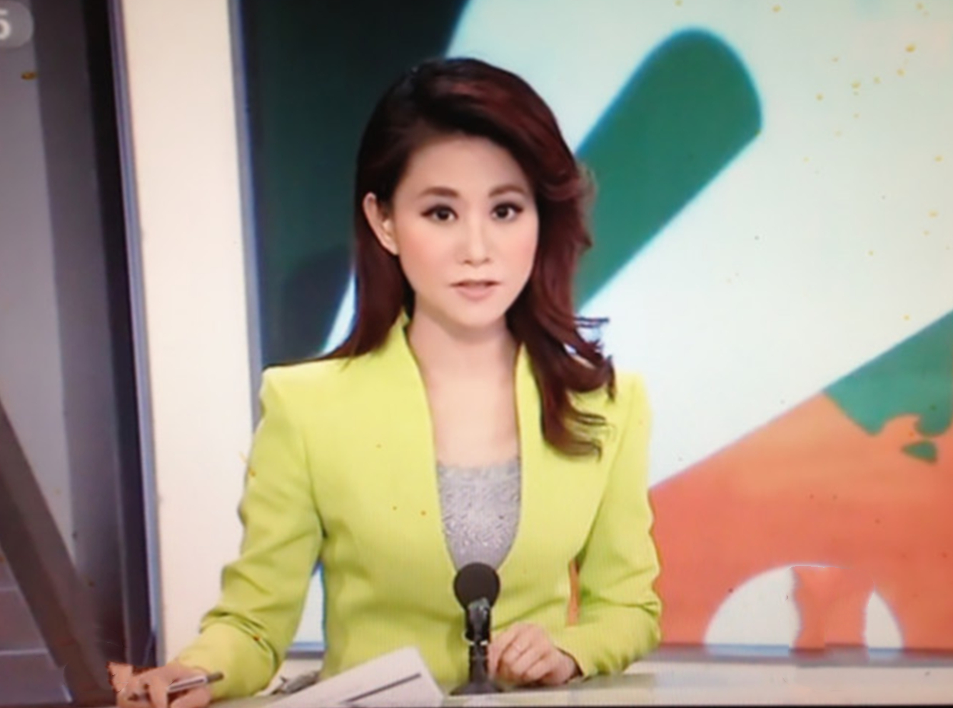 陈滢解说不当事件持续发酵,疑精日媚日公款追星,被要求公开道歉