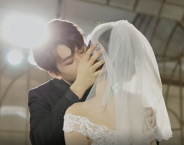 回家继承家产的张迪521宣布结婚,新娘是其助理,被疑奉子成婚