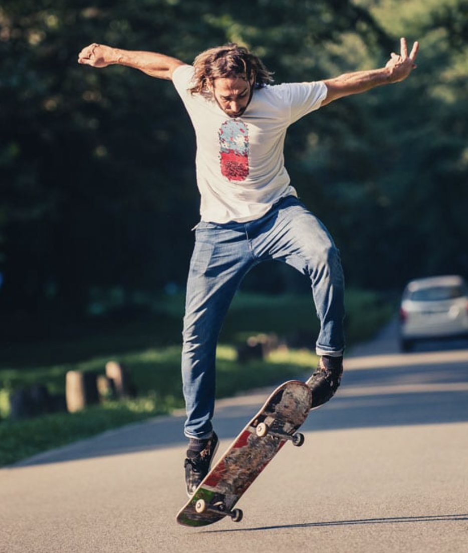 趣味英语角|修勾邀请你一起去滑滑板