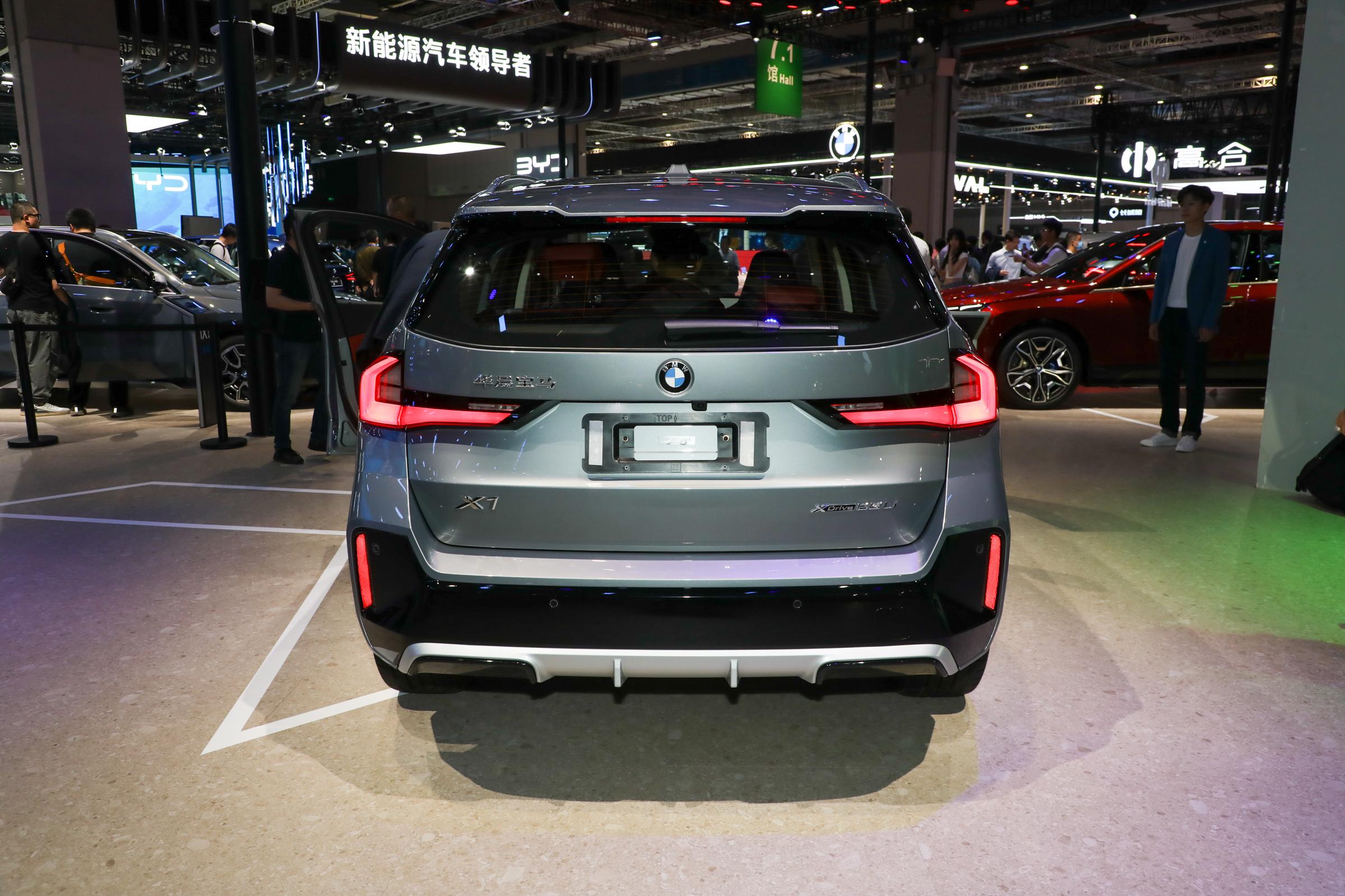 2023款宝马x1到店实拍!尺寸增大气势更强,配双联屏 数字钥匙