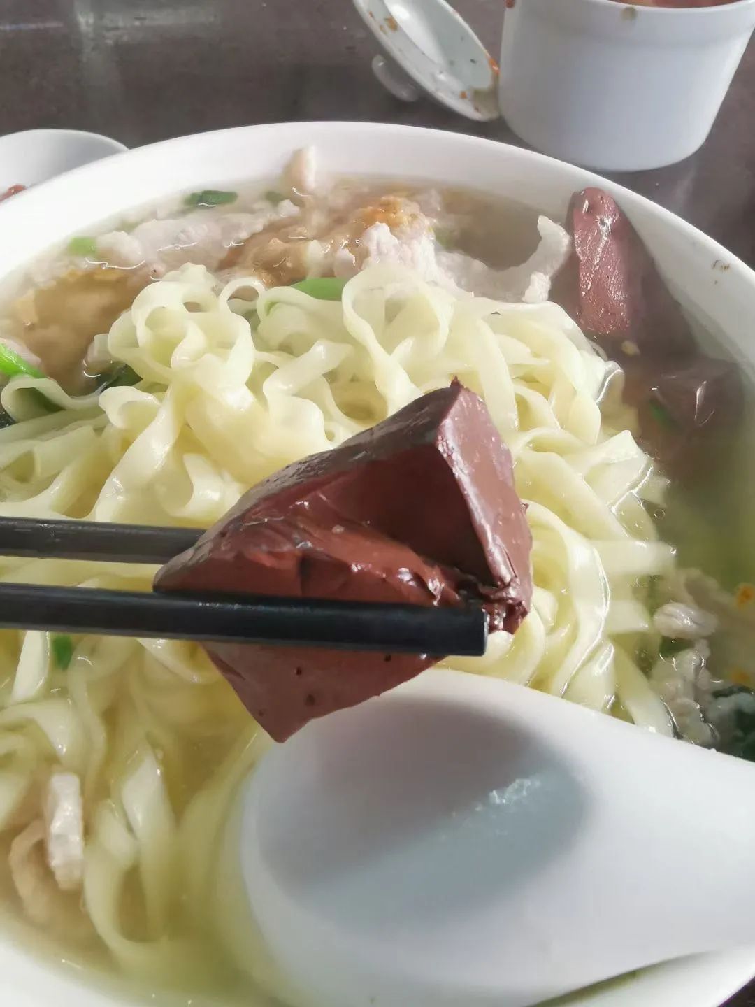 牌坊街不起眼的小店,竟然藏着一道"黯然销魂汤",吃过的人都赞不绝口