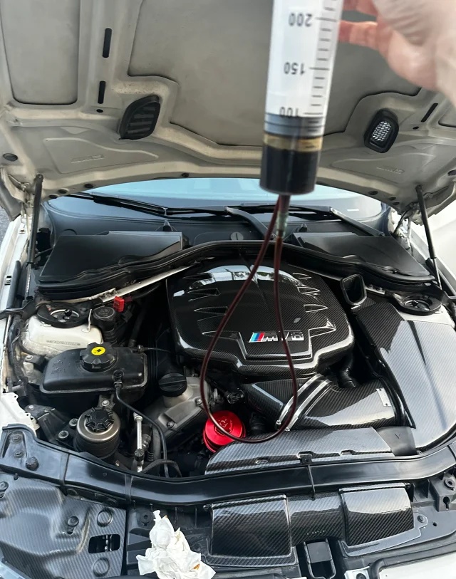 10款奥迪a6l机油加多了该怎么办?