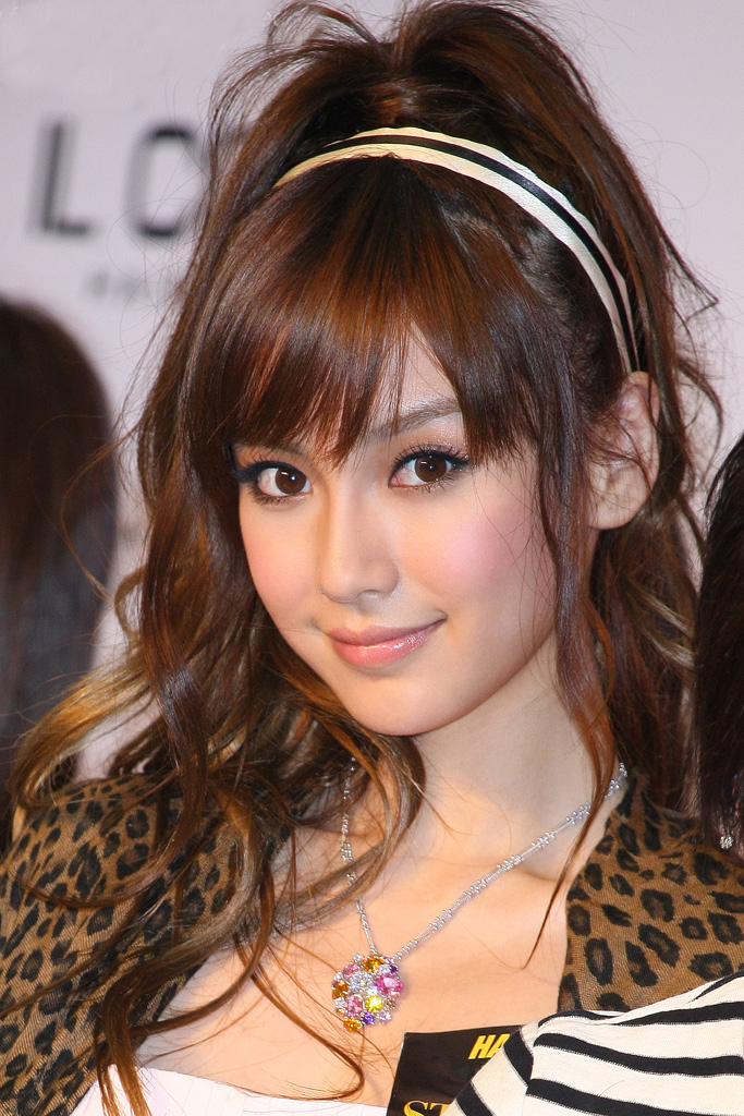 早期angelababy的颜值堪称真人洋娃娃!