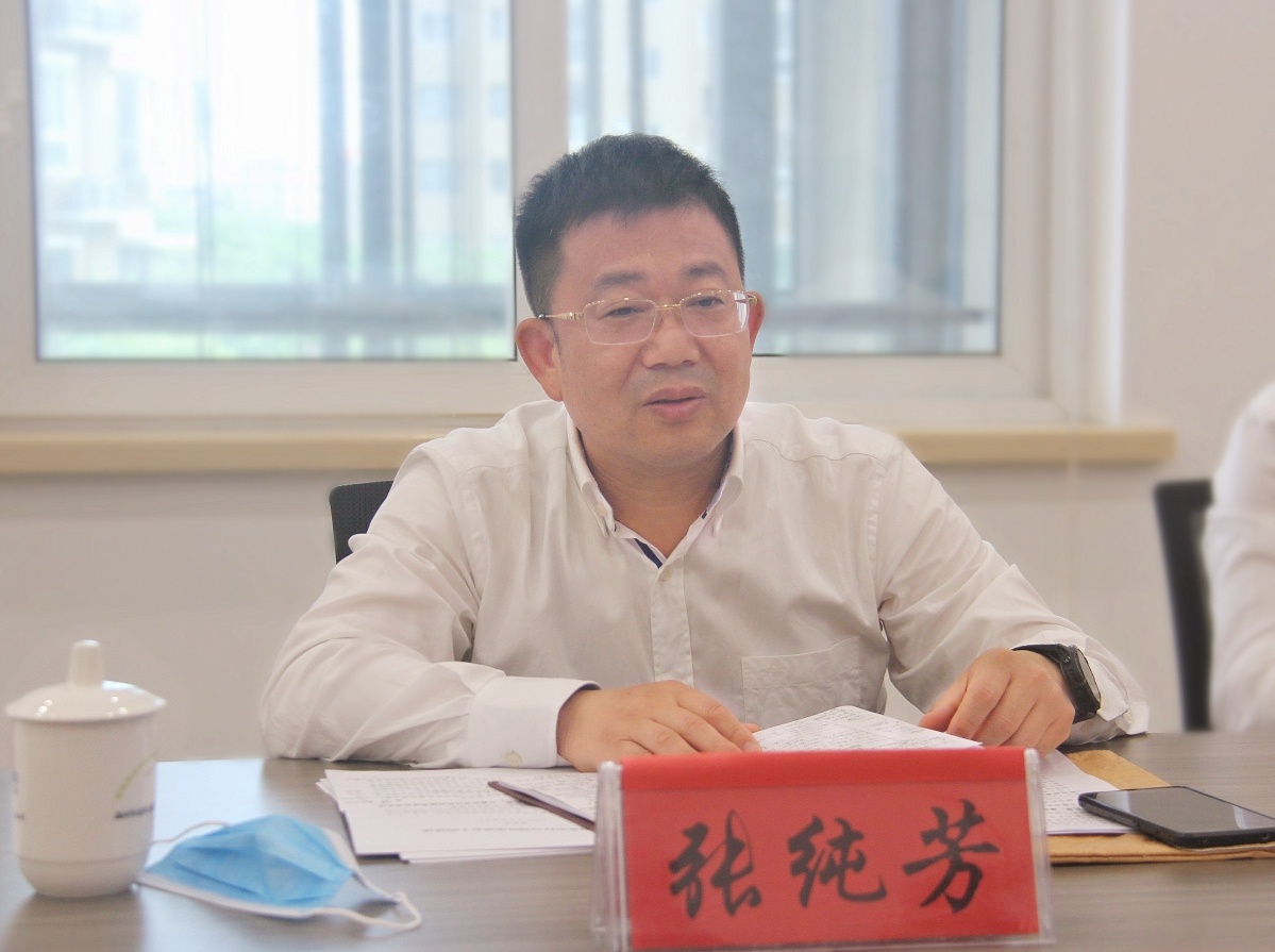 张纯芳主任调研区农业农村工作