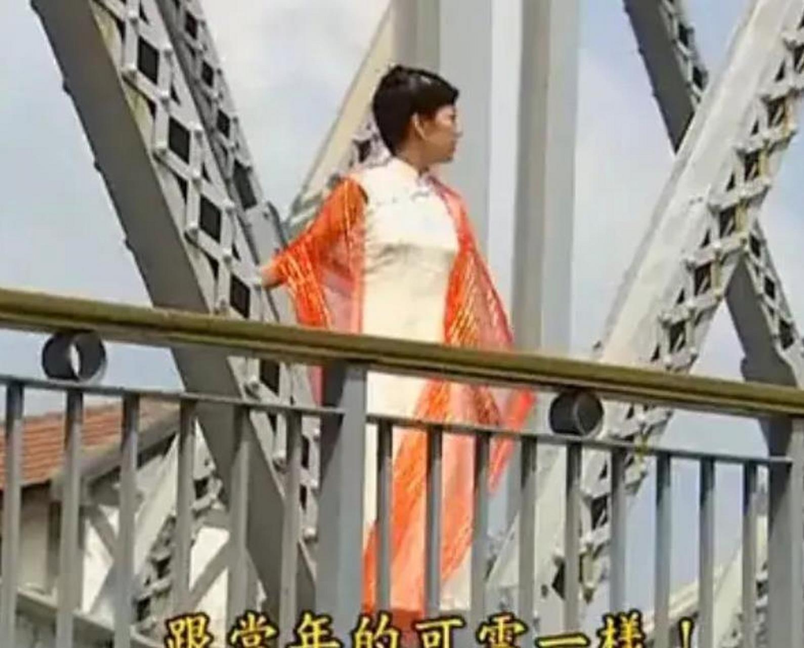 谁能想到,《情深深雨濛濛》依萍跳桥这段戏的替身,居然还是张晋,怪不