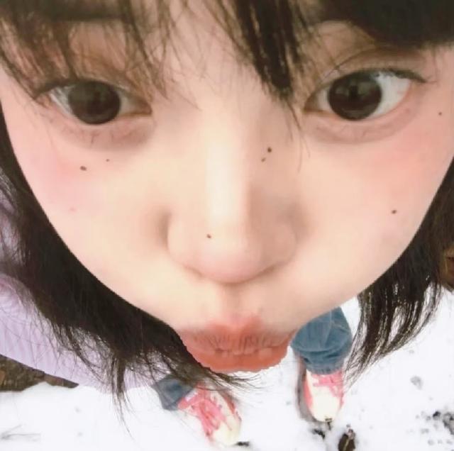 怼脸微信女头拍照头像