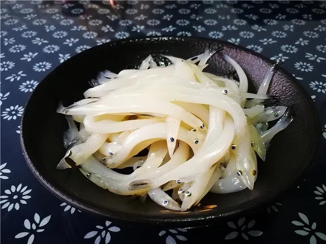 吴棠吃女山湖银鱼|贡发芹