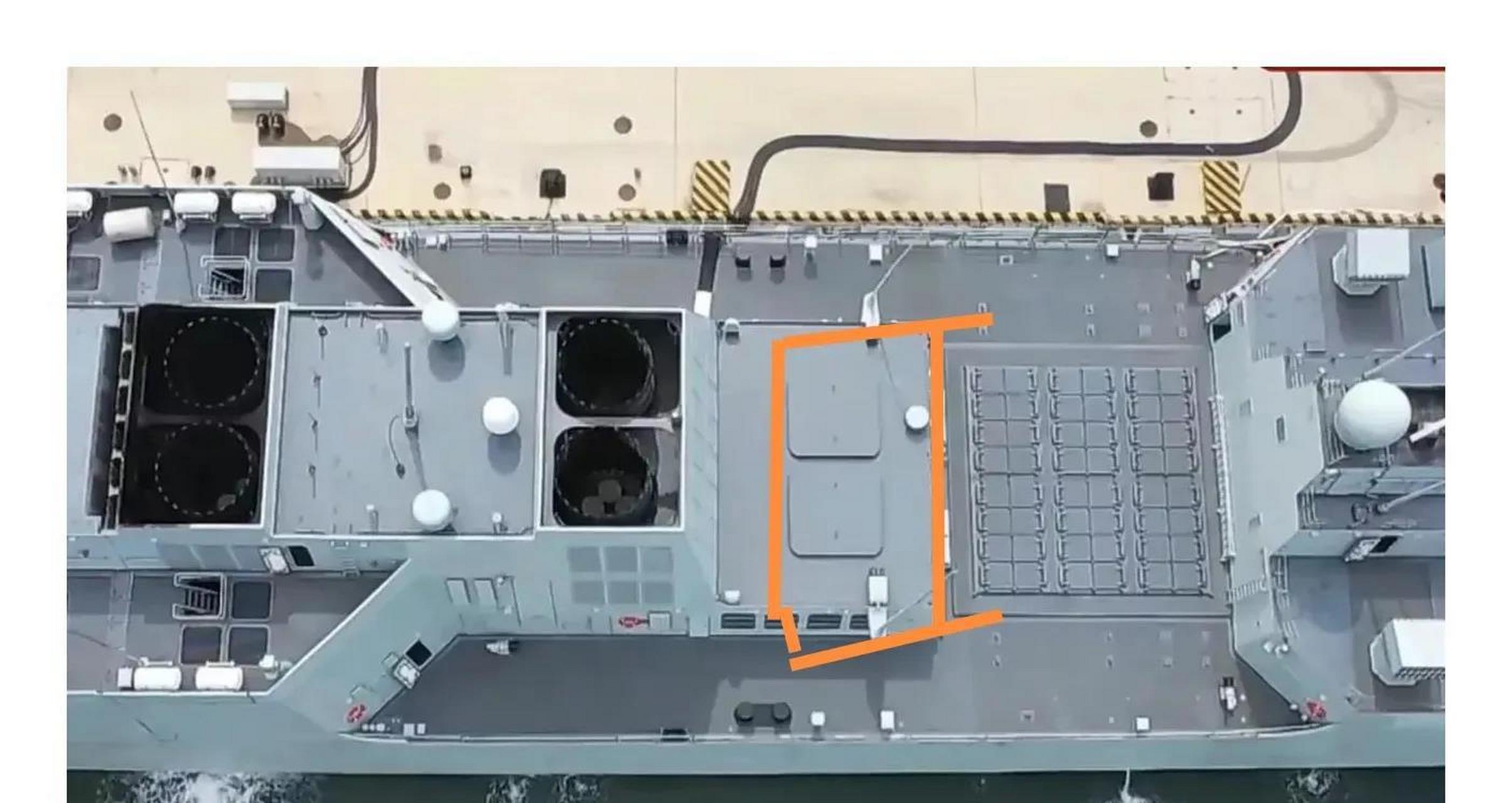 055大驱的这两个大盖子是隐藏的大垂发嘛 055大驱后部48单元垂发之前