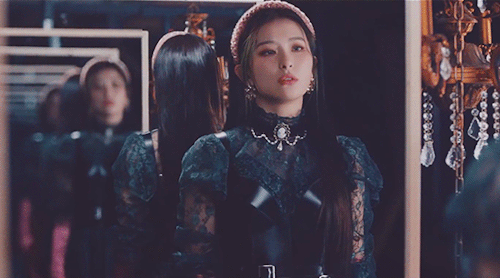 velvet《psycho》独有的概念 独特的恐怖氛围 不管从旋律还是概念预告