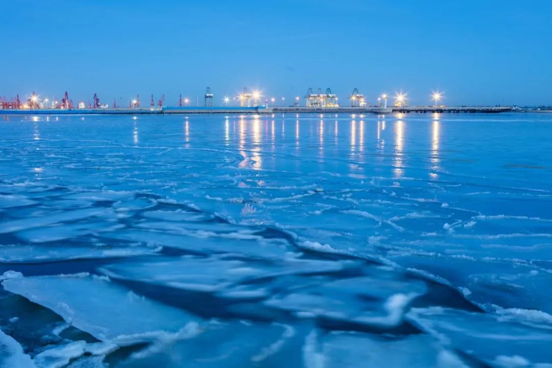 你绝对不能错过!秦皇岛的冬日限定海冰奇景