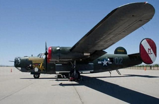 二战时期的轰战机之b-24"解放者"轰炸机