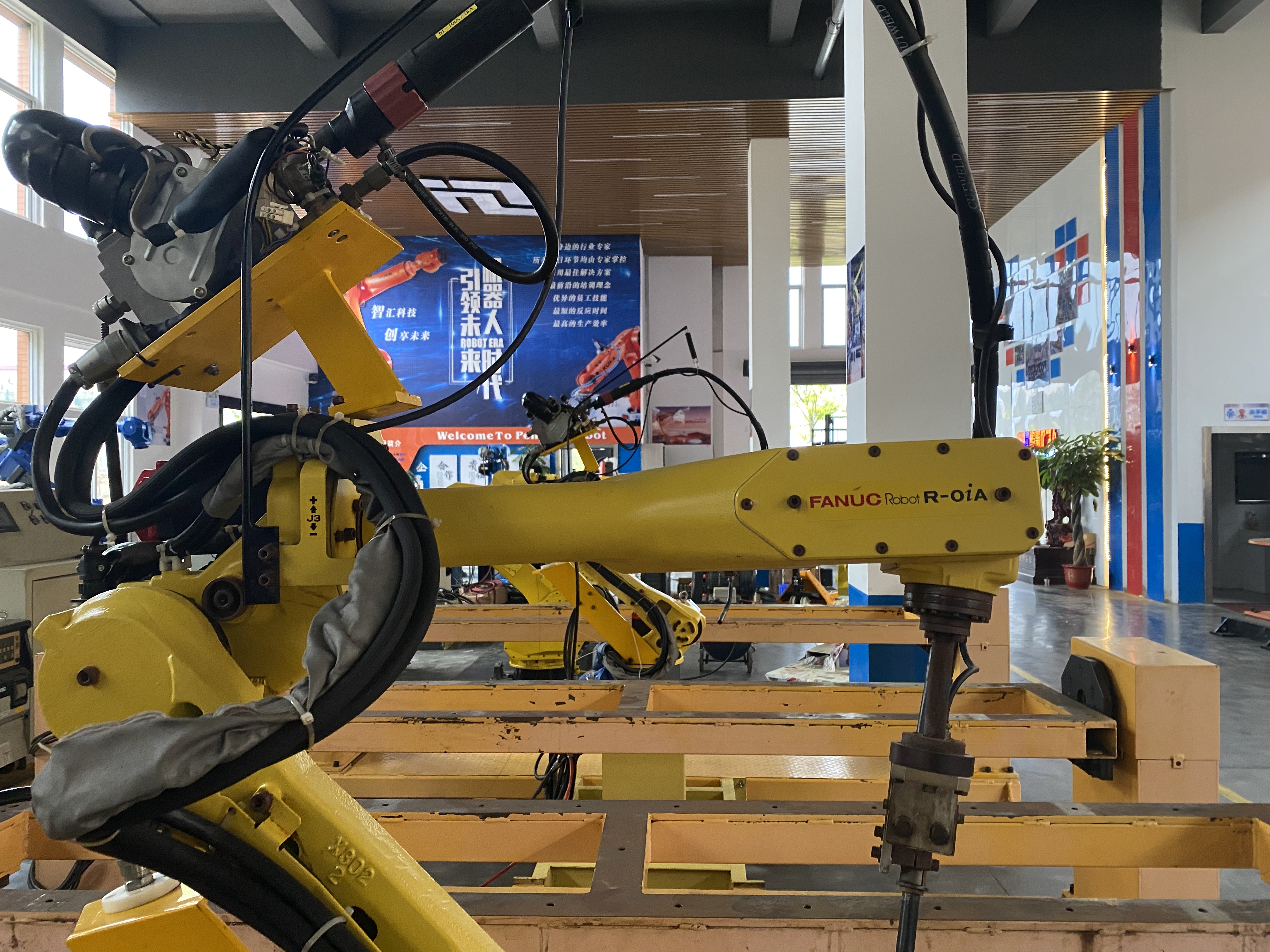 fanuc robot 发那科r-0ia小型焊接机器人