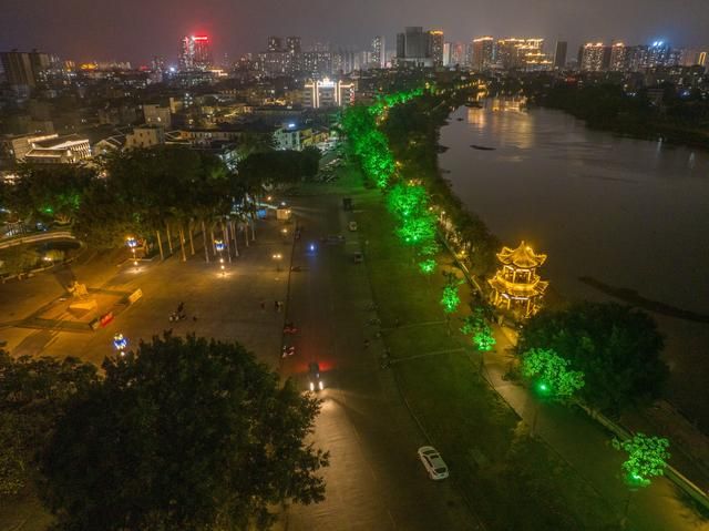 这绝对是钦州最强的夜景,你认得出来是哪里吗?