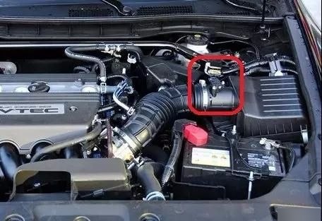 标致3008的温度传感器在哪里里?