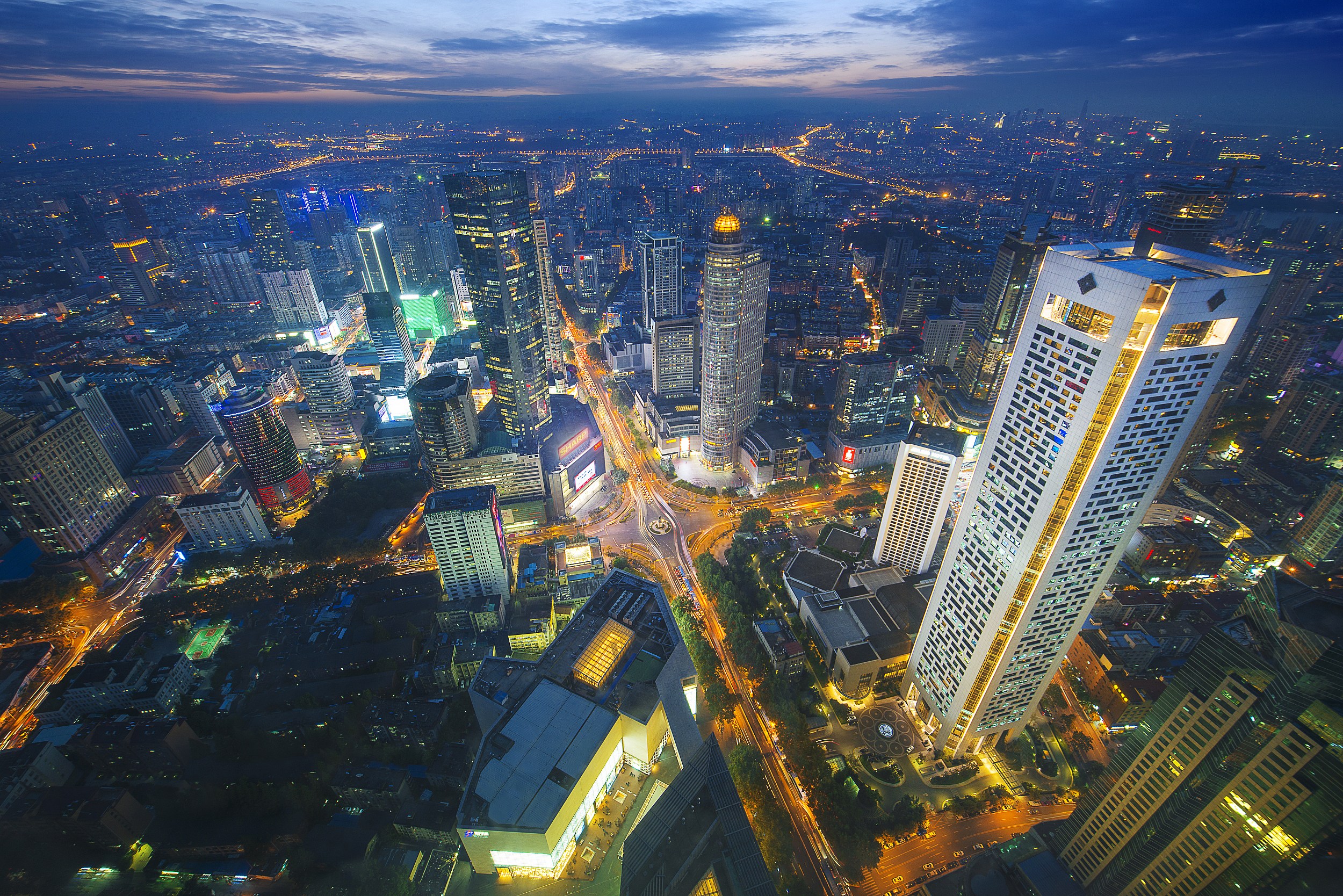 商业地产年度观察|2021年复苏初见成效,净吸纳量回归常态