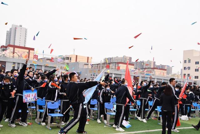 青春筑梦 共赴星河|廊坊市第六中学举行"青春礼"活动