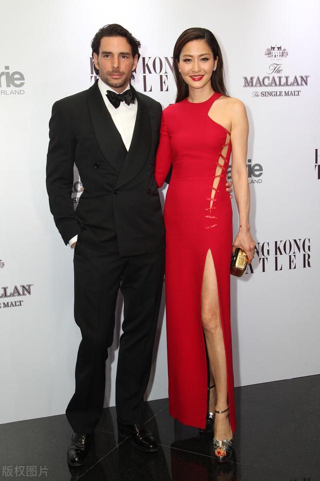 周汶锜与外籍老公,气质温婉美翻天了