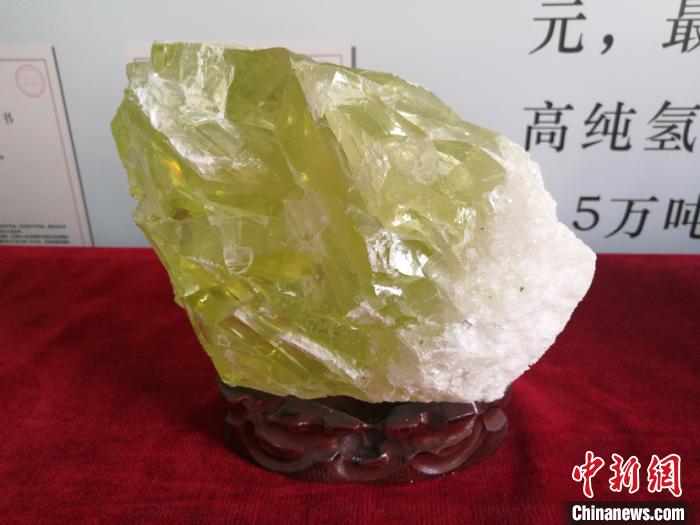 青海西部镁业批量试生产氧化镁单晶