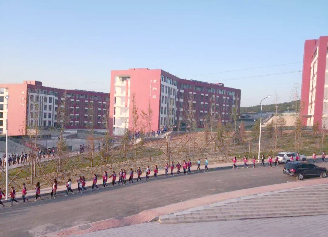 济南市技师学院新校区揭牌:教学发展新纪元开启