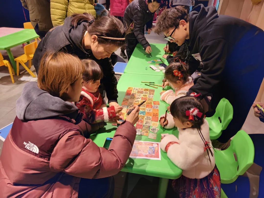 "小鬼当家"聚能引流,亲子跨年迎新活动点亮商圈